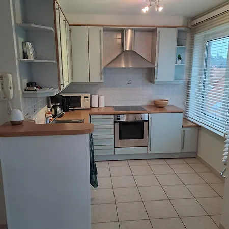 2-bedroom In The Center Of T40 Lejlighed *
