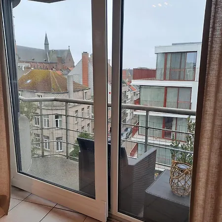 2-bedroom In The Center Of T40 Oostende