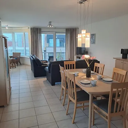 Lejlighed 2-bedroom In The Center Of T40